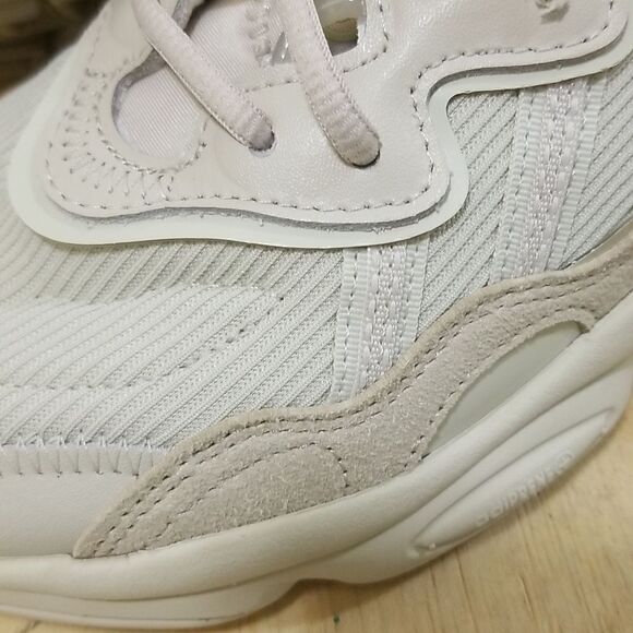 Adidas Originals Ozweego Casual Mens sz 6 1/2 , Wmn's 8 1/2 Sneakers Brand new - Picture 5 of 11